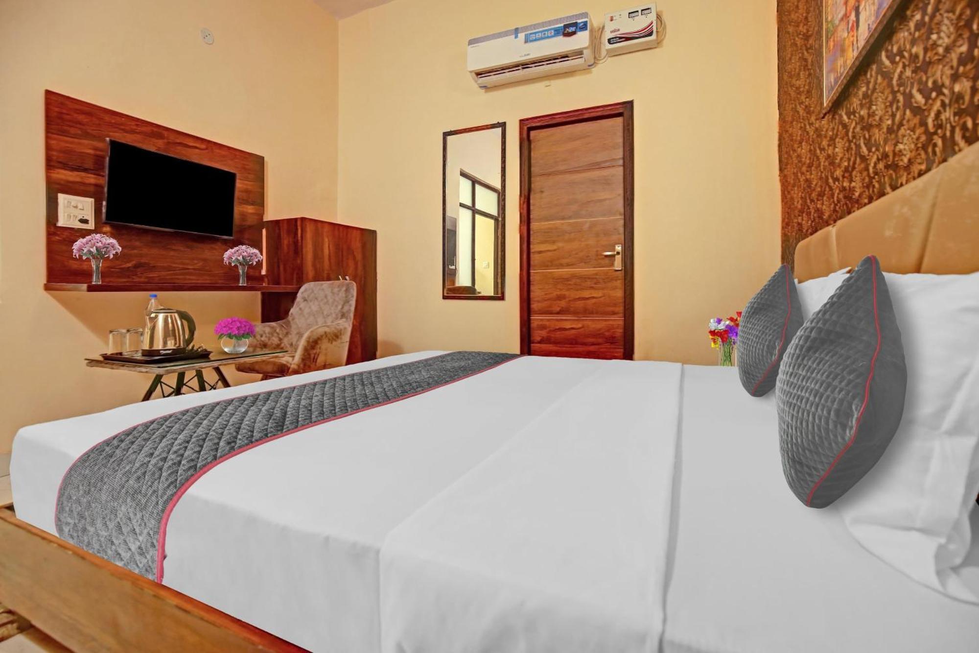 فندق Townhouse Sky لوديانا المظهر الخارجي الصورة